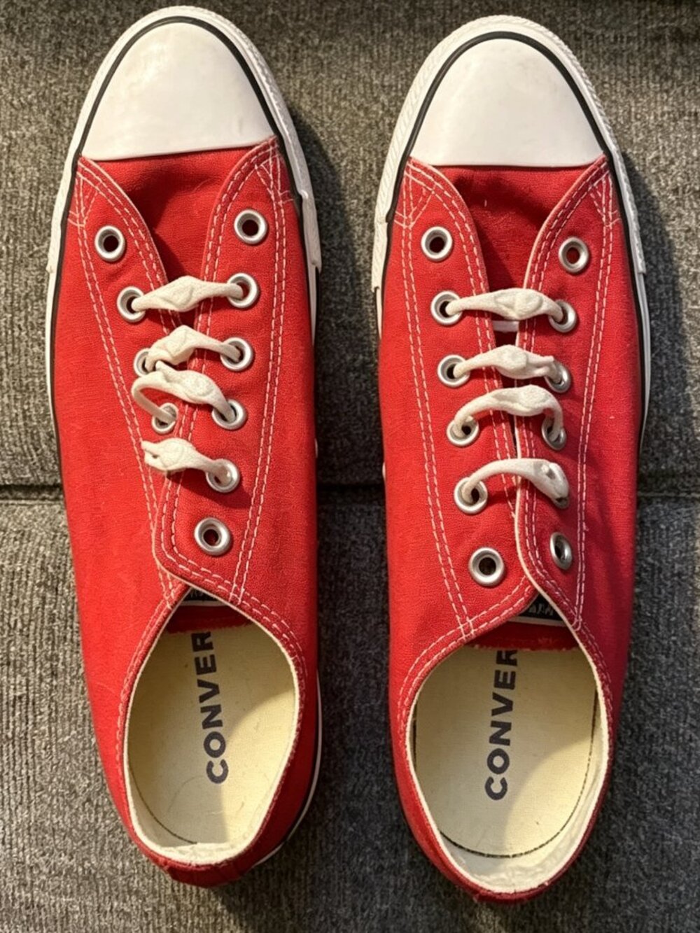UNISEX Size 8 - M, 10 - W Converse Chuck Taylor All Star Ox Red EUC